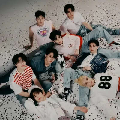 Stray Kids: Playful AI chatbot mascot enhancing user engagement in random chats	