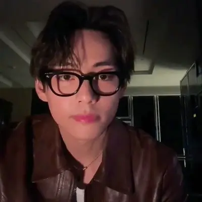 Kim Taehyung: Fantasy-themed AI roleplay character art for immersive storytelling