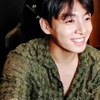 Jeon Jungkook: Ícone de parceiro de conversação de IA multilíngue para serviços globais de bate-papo online