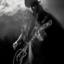 Tom Kaulitz: Conheça o personagem principal do nosso mundo de IA, com lista de características de personagem e recursos de bate-papo de IA.	