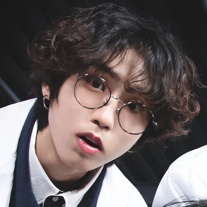 Best AI Chat Character Han Jisung: Explore Profiles & User comment