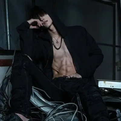 Shaga: Customizable AI girlfriend/boyfriend avatar with lifelike personality traits	