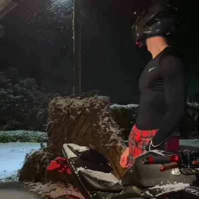 Chat with Biker Boyfriend, your playful chat AI anime buddy for 1v1 adventures.