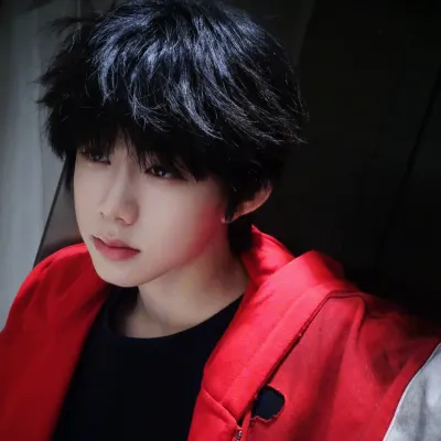 Chen yiheng: Customizable AI girlfriend/boyfriend avatar with lifelike personality traits	