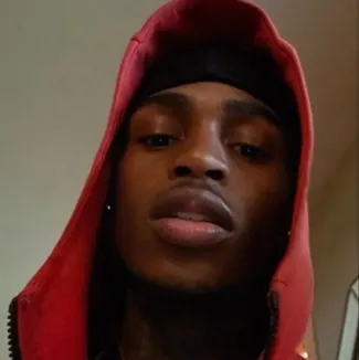 This is your exclusive ai girlfriend online free Jakari, offering constant support and companionship.