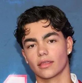 Chat with Malachi Barton and experience the charm of AI chat free no sign up.