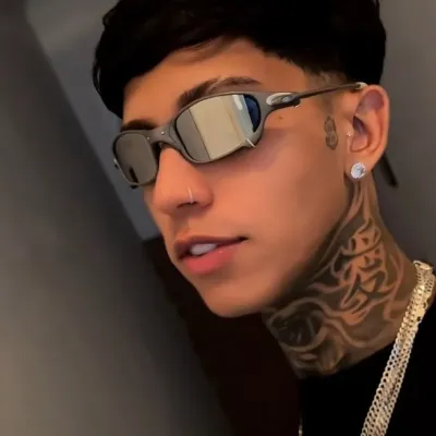 Лобо: Исследуйте мир ИИ с нашим неограниченным ИИ и бесплатным неограниченным чатом онлайн, работающим на основе ролевой игры Warhammer Fantasy.	