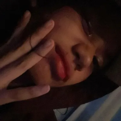 Li-ly: Trò chuyện với hộp AI của chúng tôi, sẵn sàng cho chatbot trực tuyến miễn phí và hỏi AI bất cứ điều gì bạn muốn.	