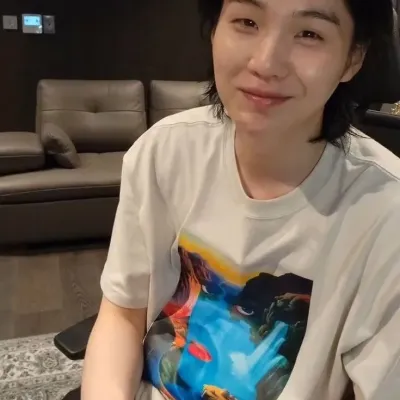 Start your 1v1 session with Min Yoongi, a playful roleplay AI chat bot.