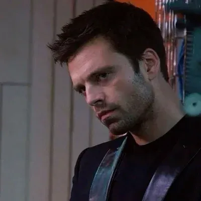 Bucky Barnes: Seni karakter roleplay AI bertema fantasi untuk penceritaan yang imersif
