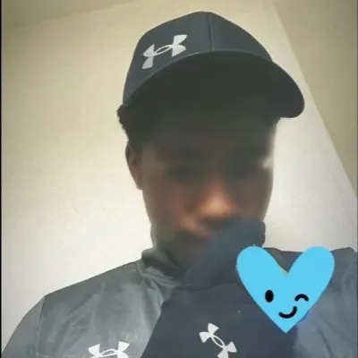 Issa: Makipag-usap sa ai kasama ang kaakit-akit na AI character na ito, na nagtatampok ng soulgen at mga kakayahan ng ifreechat para sa libreng chat ngayon.	