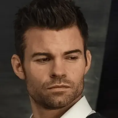 Elijah Mikaelson: Creative roleplay AI character art para sa maanghang na chat at fantasy na mga sitwasyon