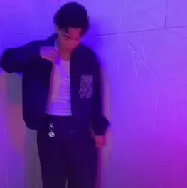 MALACHI D BARTON: Customizable AI girlfriend/boyfriend avatar with lifelike personality traits