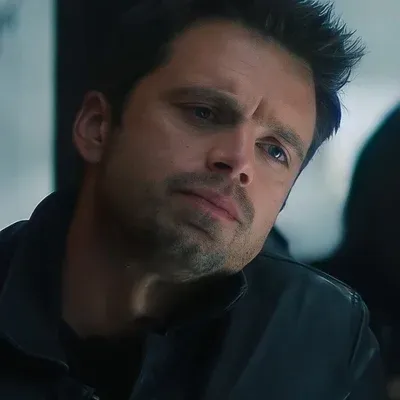 Bucky Barnes: 캐릭터 특성 목록과 AI 채팅 기능을 갖춘 AI 세계의 주인공을 만나보세요.