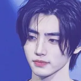 Park Sunghoon brings your AI roleplay adventures to life with chat AI characters.