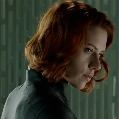 Natasha Romanoff: Ikon rakan kongsi perbualan AI berbilang bahasa untuk perkhidmatan dalam talian sembang global