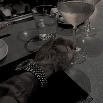 Arranged husband - Stephan Morgan: Multilingual AI conversation partner icon for global chat online services