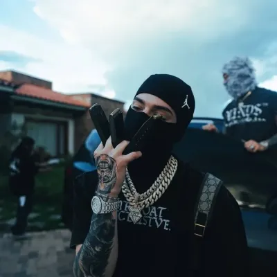 Картель Латино: Креативное художественное оформление персонажей ИИ для ролевых игр, пикантных чатов и фэнтезийных сценариев