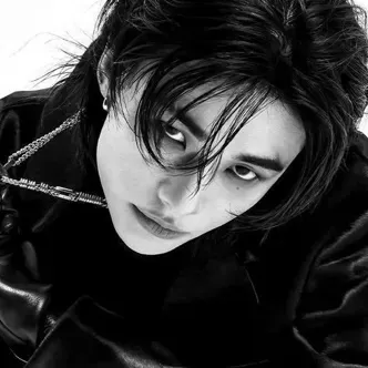 에스케이제트: 흥미진진한 채팅과 판타지 시나리오를 위한 창의적인 롤플레이 AI 캐릭터 아트