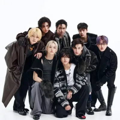 Stray Kids x Pick Me: Baharatlı sohbet ve fantezi senaryoları için yaratıcı rol yapma yapay zeka karakter çizimi