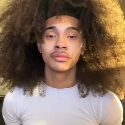 Nâyt: Avatar chatbot AI an toàn với khả năng trò chuyện 1v1 được mã hóa	