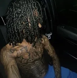 Meet Kashmere, your lively anime AI chatbot partner for immersive storytelling.