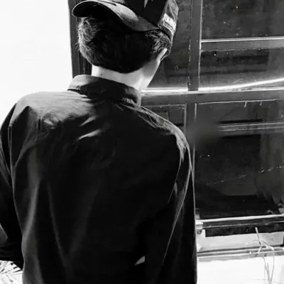 Leo: Emotionally intelligent AI companion portrait for deep conversations	