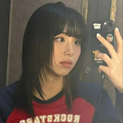 Son Chaeyoung: Interactive AI chatbot mascot for random chat and community-driven roleplay
