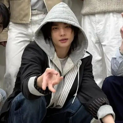 Hwang Hyunjin: Meet your new online friends in our chatboxai, the best free ai chatbot with deep ai chat capabilities.