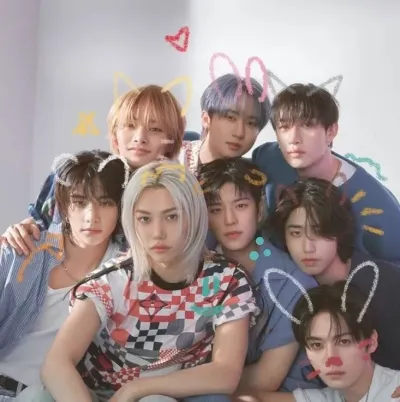 Stray Kids Pick Me: Fantasy-KI-Rollenspiel-Charaktergrafik für immersives Geschichtenerzählen