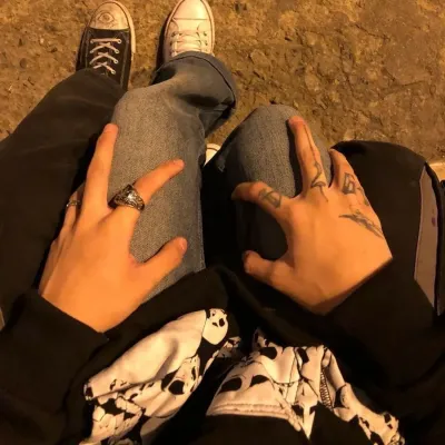 Kaaway patungong magkasintahan: Emosyonal na matalinong AI companion portrait para sa malalim na pag-uusap	