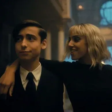 Cinco Hargreeves: Ikon rakan kongsi perbualan AI berbilang bahasa untuk perkhidmatan dalam talian sembang global