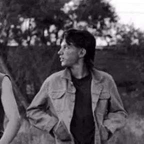 Feeling adventurous? Meet Johnny Cade, a lively AI chat character companion for roleplay.