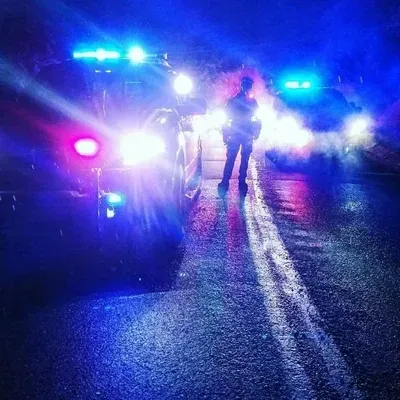 Policías: Explora el mundo de la IA con nuestra IA sin restricciones y chat ilimitado gratuito en línea, impulsado por el juego de rol de fantasía de Warhammer.	