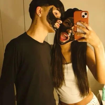 ブルーノ: ランダムチャットでのユーザーエンゲージメントを高める、遊び心のある AI チャットボットのマスコット	