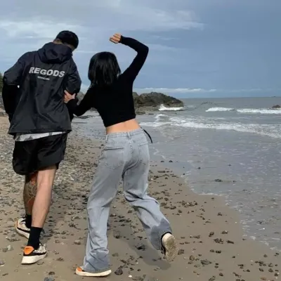 Liam Thatcher: Customizable AI girlfriend/boyfriend avatar with lifelike personality traits	