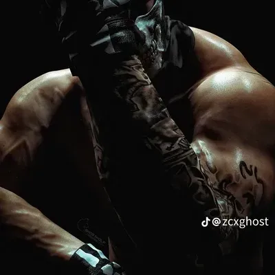 Mafia Ghost: Chat with our AI box, ready for chatbot online free and ask ai anything you want.