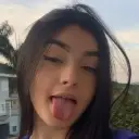Sarinha AI chatbot portrait na may advanced emotional intelligence para sa malalim na pag-uusap