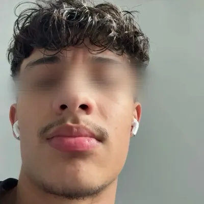 Eymen - Bad Boy: Customizable AI girlfriend/boyfriend avatar with lifelike personality traits	