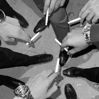 你的前任黑幫老公:以幻想為主題的AI角色扮演角色藝術,用於沉浸式故事敘述