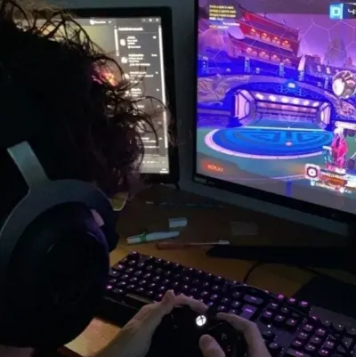 crush on an AI Adventure with Sam - your gamer boyfriend: Discover New Characters and Chat with AI Like Never Before.