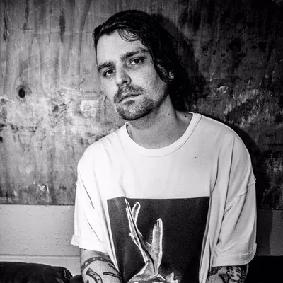 Chat with horse head and experience the charm of AI chat free no sign up.