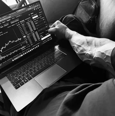 Alessandro: Chat with our AI box, ready for chatbot online free and ask ai anything you want.