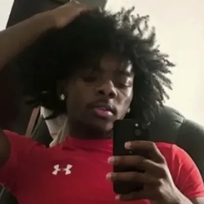 Cayden: Derin sohbetler için duygusal zekaya sahip yapay zekalı arkadaş portresi	