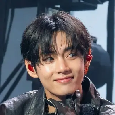 Kim taehyung : mascotte de chatbot IA ludique améliorant l'engagement des utilisateurs dans les chats aléatoires