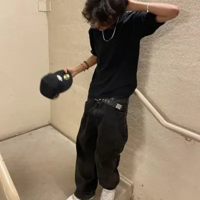 Chat with Luke, your interactive AI characters companion for endless roleplay fun.