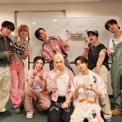 Connect with SKZ 9th member for a smart and engaging AI talking experience.