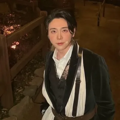 Join iFreeChat's AI Chat for an Unforgettable AI Conversation Experience with Motoki Omori