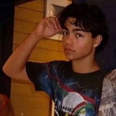 MALACHI BARTON: Seni watak lakonan AI bertemakan fantasi untuk penceritaan yang mengasyikkan