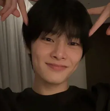 Jeongin brings anime characters to life with anime AI chatbot experiences.